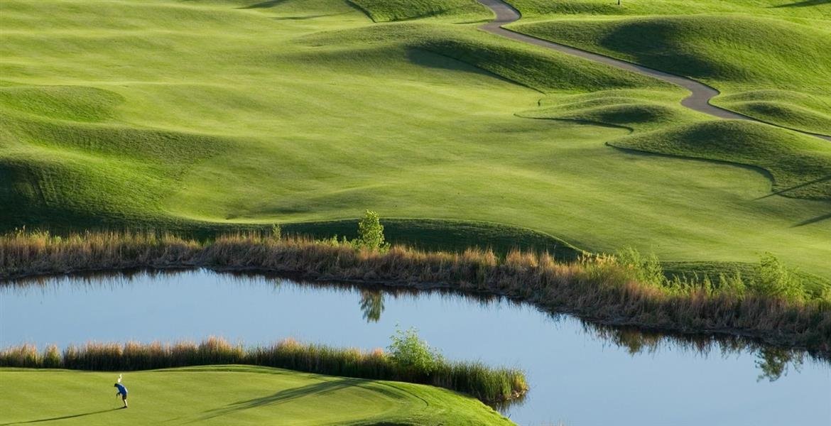 Golf Suites Apartments