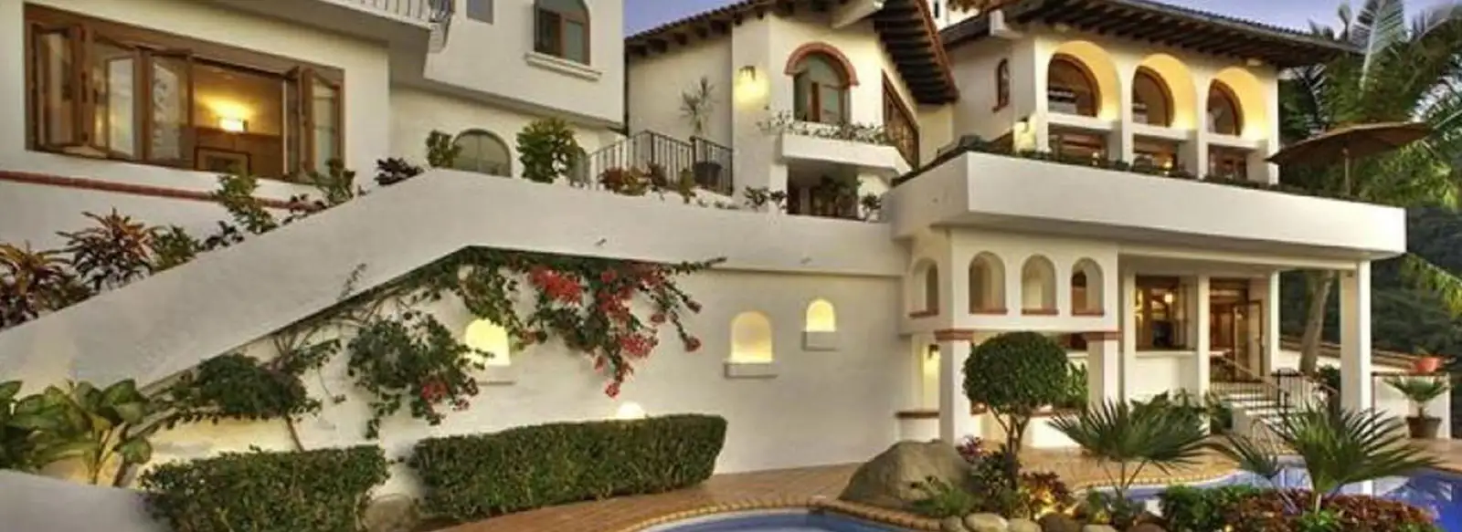 Royal Manor